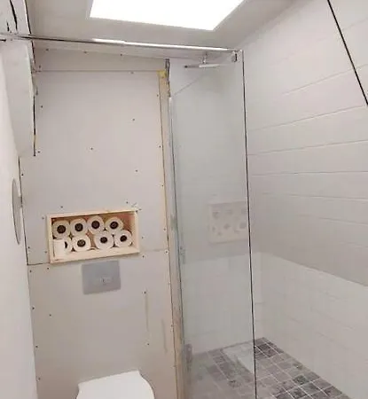 De 2 Chambres Avec Wifi A *